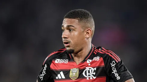 Samuel Lino jogador do Flamengo durante partida contra o Vasco no estádio Maracanã pelo campeonato Brasileiro A 2025. Foto: Thiago Ribeiro/AGIF