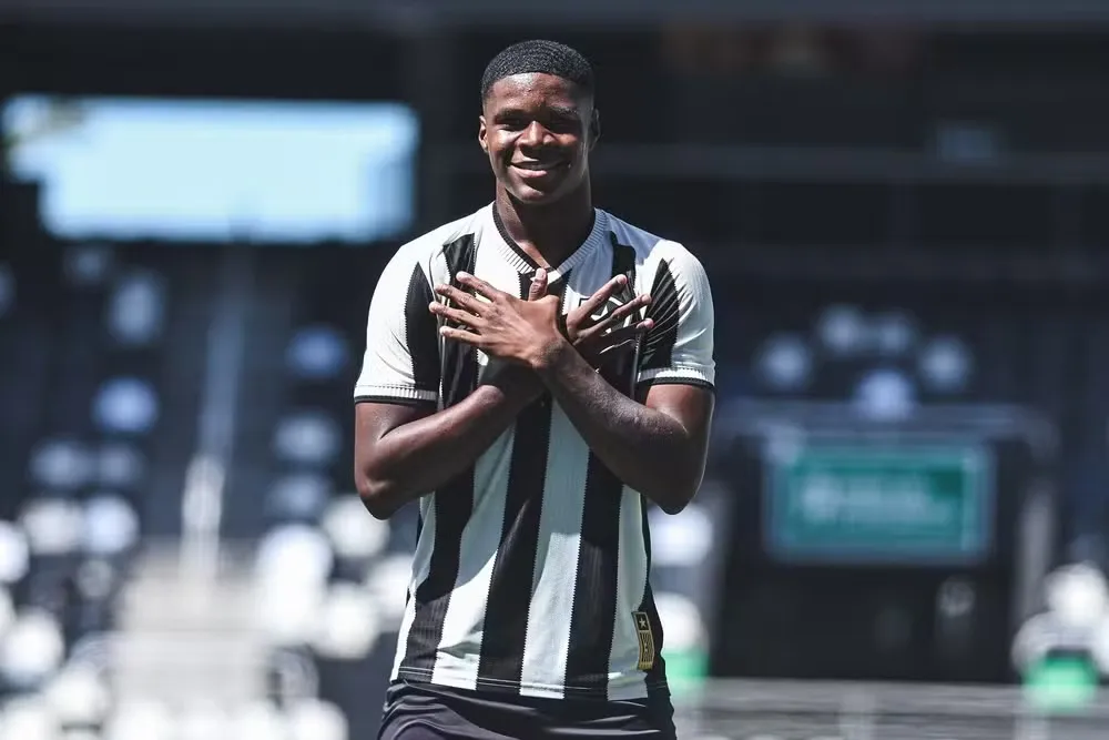 Kadir, jovem atacante do Botafogo (Imagem: Arthur Barreto/Botafogo)