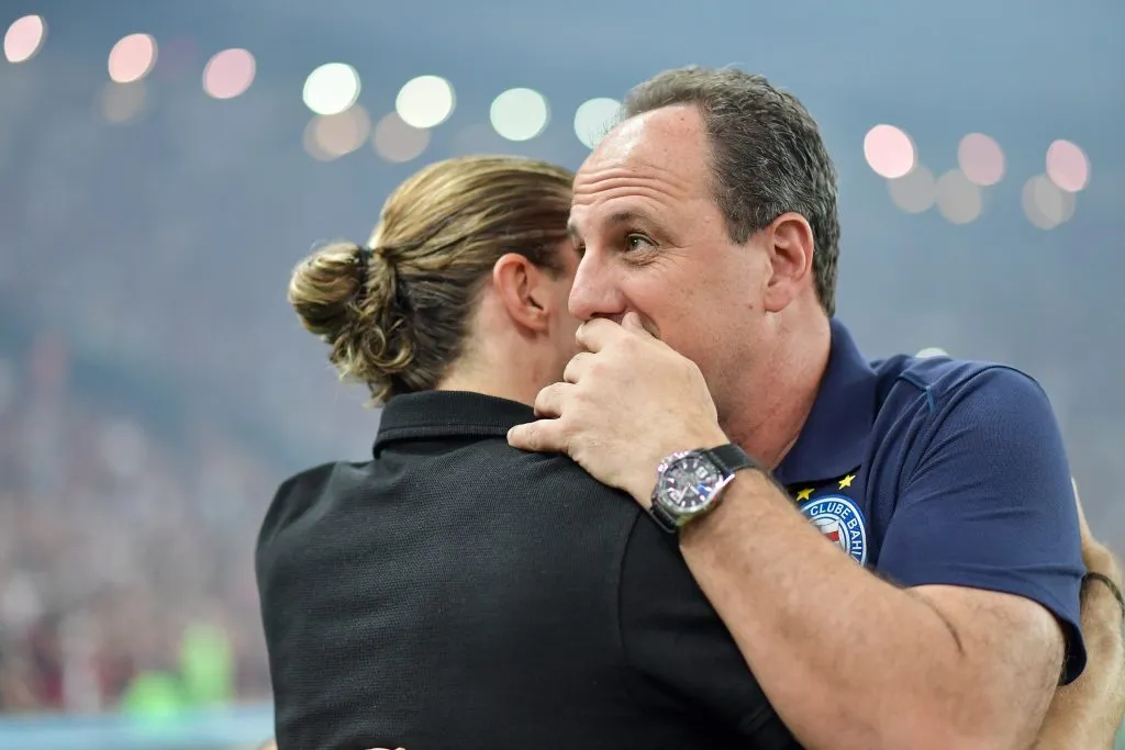 Filipe Luís em Flamengo x Bahia pelo primeiro turno no Brasileirão 2025. Foto: Thiago Ribeiro/AGIF