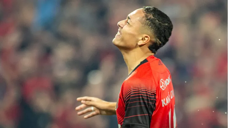 Kauã Moraes durante confronto contra o Brusque na Copa do Brasil.