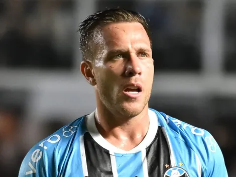 Feliz no Grêmio, Arthur não descarta retorno à Europa