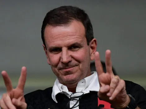 Eduardo Paes assina com o Vasco por reforma de São Januário e cutuca o Flamengo