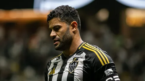 Hulk quer ficar, mas pode sair do Atlético se virar reserva