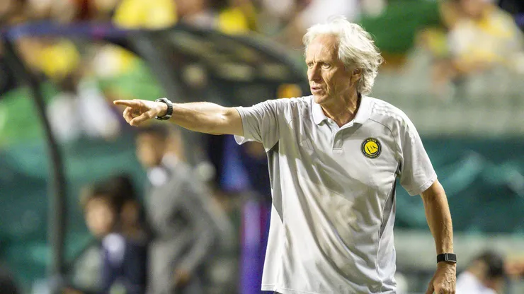 HONG KONG, CHINA - AUGUST 23: Team head coach Jorge Jesus of Al-Nassr gestures during the Saudi Super Cup final between Al-Nassr and Al-Ahli at Hong Kong Stadium on August 23, 2025 in Hong Kong, China. (Photo by Yu Chun Christopher Wong/Eurasia Sport Images/Getty Images)