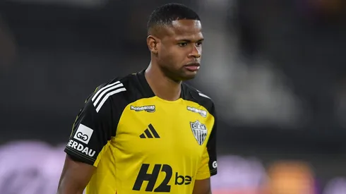 Júnior Santos durante confronto contra o Botafogo no Brasileirão 2025.