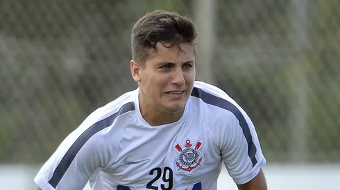 Matheus Cassini em treinamento pelo Corinthians em 2015. Foto: Mauro Horita/AGIF