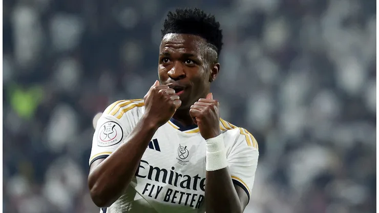 RIYADH, SAUDI ARABIA - JANUARY 14: Vinicius Junior of Real Madrid celebrates after scoring their team's first goal during the Super Copa de España Final match between Real Madrid and FC Barcelona on January 14, 2024 in Riyadh, Saudi Arabia. (Photo by Yasser Bakhsh/Getty Images)