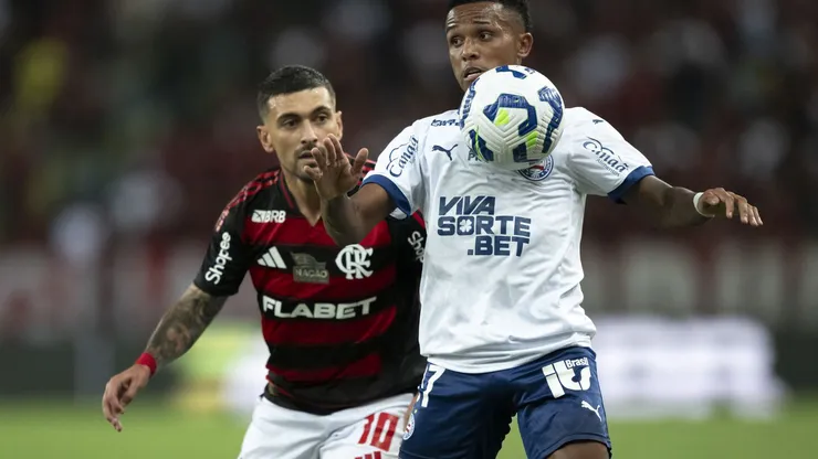 Arrascaeta em Flamengo x Bahia no primeiro turno do Brasileirão 2025. Foto: Jorge Rodrigues/AGIF