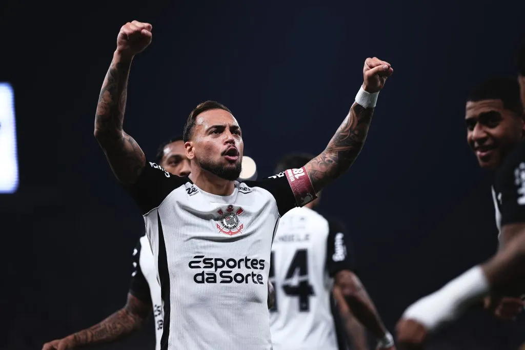 Maycon jogador do Corinthians comemora seu gol durante partida contra o Mirassol no estadio Arena Corinthians pelo campeonato Brasileiro A 2025. Foto: Ettore Chiereguini/AGIF