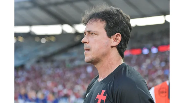 RJ - RIO DE JANEIRO - 21/09/2025 - BRASILEIRO A 2025, FLAMENGO X VASCO - Fernando Diniz tecnico do Vasco durante partida contra o Flamengo no estadio Maracana pelo campeonato Brasileiro A 2025. Foto: Thiago Ribeiro/AGIF