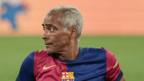 PR – CURITIBA – 17/11/2024 – AMISTOSO BENEFICENTE, BARCELONA LEGENDS X PELE LEGENDS – Romario jogador do Barcelona Legends durante partida beneficente no estadio Arena da Baixada Foto: Robson Mafra/AGIF