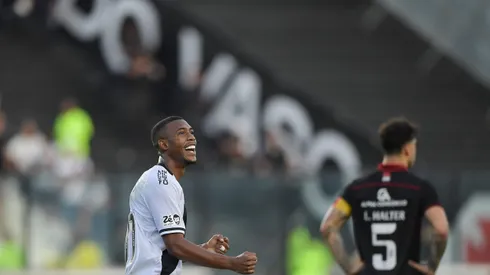 RJ – RIO DE JANEIRO – 05/10/2025 – BRASILEIRO A 2025, VASCO X VITORIA – Rayan jogador do Vasco comemora seu gol durante partida contra o Vitoria no estadio Sao Januario pelo campeonato Brasileiro A 2025. Foto: Thiago Ribeiro/AGIF