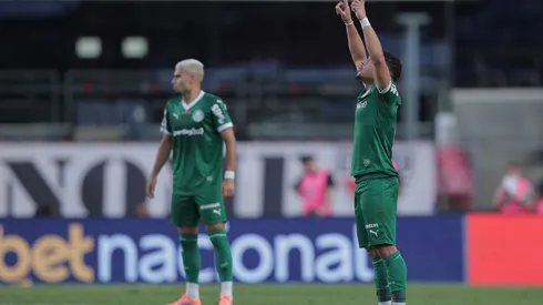 Vitor Roque em São Paulo x Palmeiras pelo Brasileirão 2025. Foto: Ettore Chiereguini/AGIF