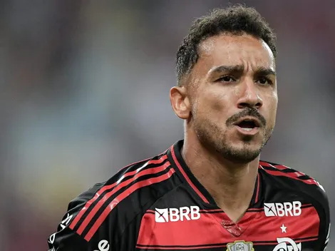 Danilo comete erro fatal em Flamengo x Bahia