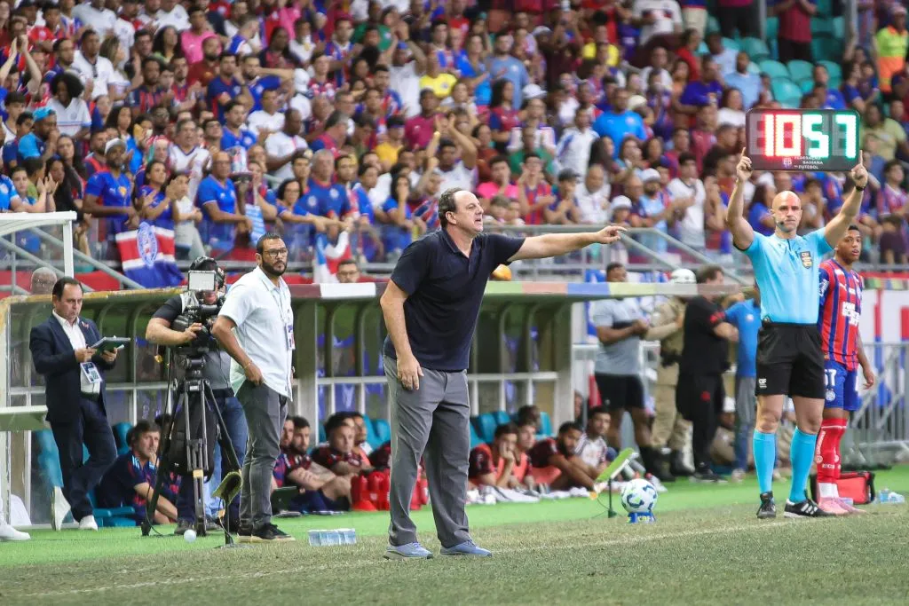 Rogerio Ceni tecnico do Bahia durante partida contra o Flamengo no estadio Fonte Nova pelo campeonato Brasileiro A 2025. Foto: Marcio Jose/AGIF