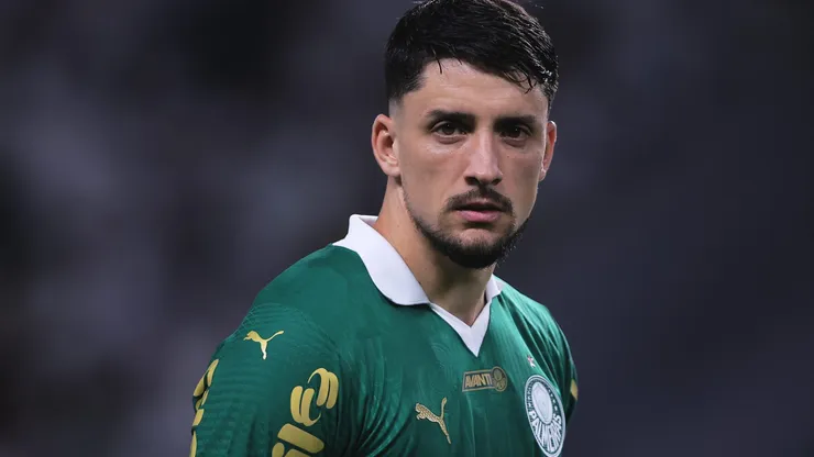 Joaquin Piquerez jogador do Palmeiras durante partida contra o Corinthians no estadio Arena Allianz Parque pelo campeonato Paulista 2025.