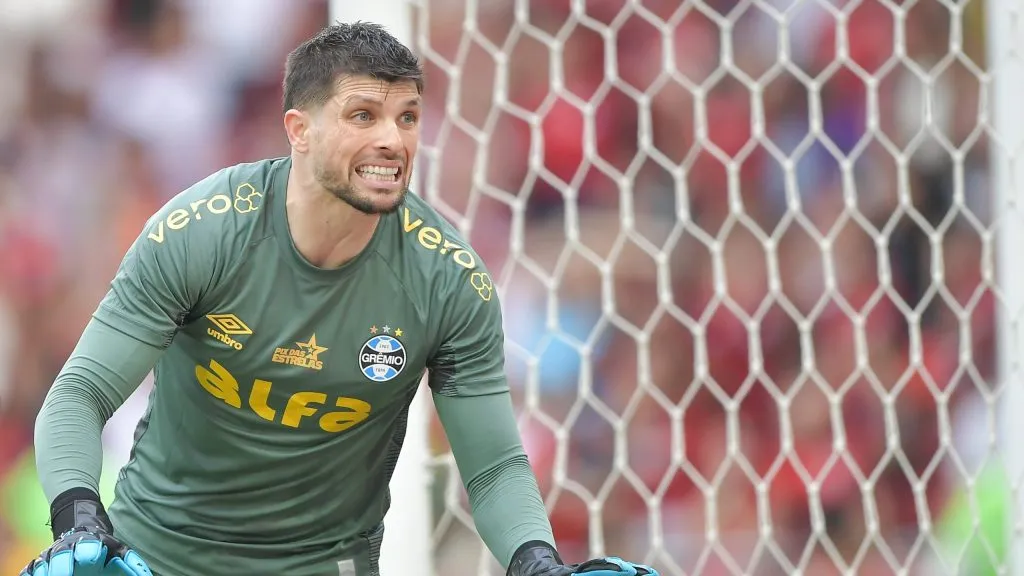 Tiago Volpi deverá retornar ao Grêmio após a Data FIFA. Foto: AGIF