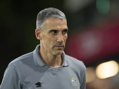Vojvoda é avisado que Tiquinho Soares será desfalque no Santos