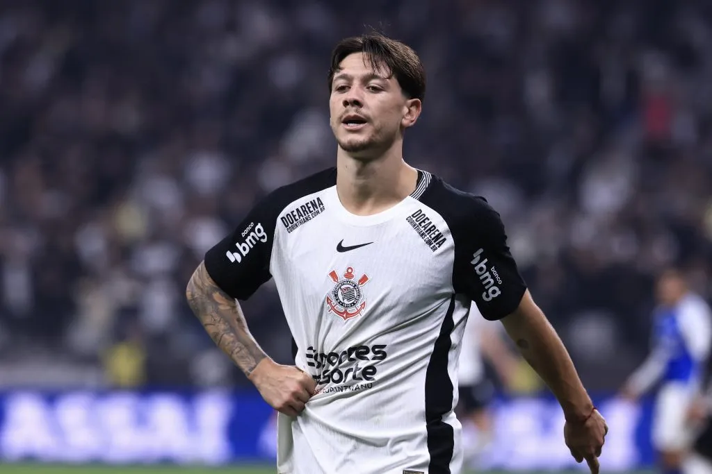 Rodrigo Garro jogador do Corinthians durante partida contra o Cruzeiro no estadio Arena Corinthians pelo campeonato Brasileiro A 2025. Foto: Marcello Zambrana/AGIF