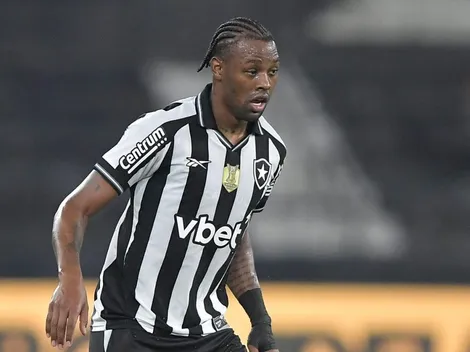 Kaio Pantaleão, do Botafogo, se manifesta pela primeira vez sobre grave lesão