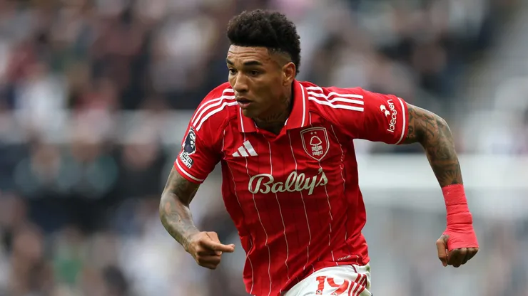 NEWCASTLE UPON TYNE, ENGLAND - OCTOBER 05: Igor Jesus of Nottingham Forest during the Premier League match between Newcastle United and Nottingham Forest at St James' Park on October 05, 2025 in Newcastle upon Tyne, England. (Photo by George Wood/Getty Images)