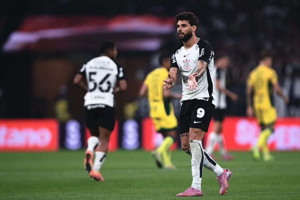 SP – SAO PAULO – 04/10/2025 – BRASILEIRO A 2025, CORINTHIANS X MIRASSOL – Yuri Alberto jogador do Corinthians durante partida contra o Mirassol no estadio Arena Corinthians pelo campeonato Brasileiro A 2025. Foto: Ettore Chiereguini/AGIF