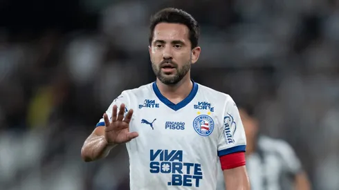 Everton Ribeiro jogador do Bahia durante partida contra o Botafogo no estadio Engenhao pelo campeonato Brasileiro A 2025. Foto: Jorge Rodrigues/AGIF