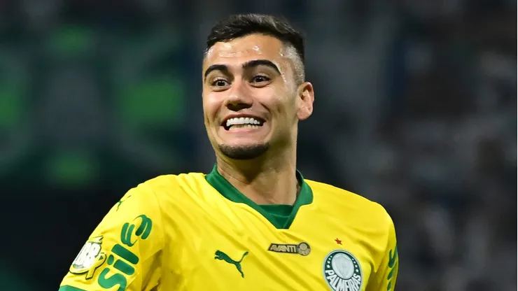 SP - SAO PAULO - 20/09/2025 - BRASILEIRO A 2025, PALMEIRAS X FORTALEZA - Andreas Pereira jogador do Palmeiras comemora seu gol durante partida contra o Fortaleza no estadio Arena Allianz Parque pelo campeonato Brasileiro A 2025. Foto: Jota Erre/AGIF