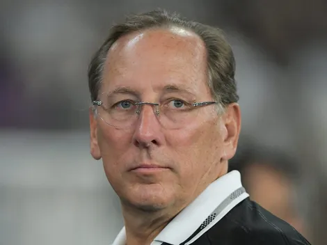 Textor revela dificuldades em busca por substituto para Artur Jorge no Botafogo: “Ninguém queria o cargo”