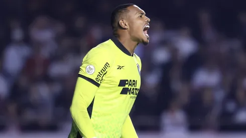 John revela porque escolheu jogar no Nottingham Forest