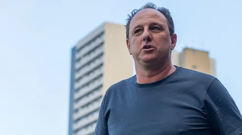 Rogério Ceni vai começar a preparar o Bahia para o clássico contra o Vitória