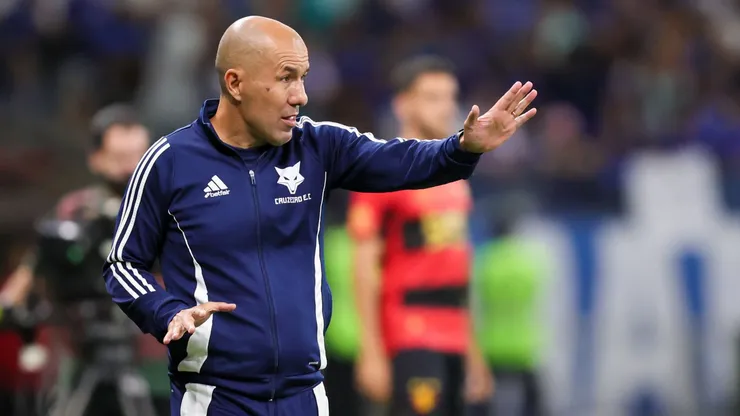 Leonardo Jardim, técnico do Cruzeiro. Foto: Gilson Lobo/AGIF