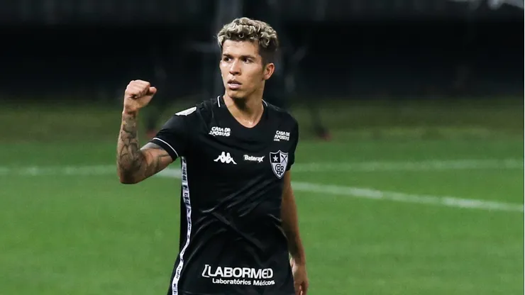 SAO PAULO, BRAZIL - SEPTEMBER 05: Bruno Nazario celebrates after scoring the first goal of his team during the match against Corinthians as part of the Brasileirao Series A at Arena Corinthians on September 05, 2020 in Sao Paulo, Brazil. The match is played behind closed doors and with precautionary measures against the spread of coronavirus (COVID-19). (Photo by Alexandre Schneider/Getty Images)