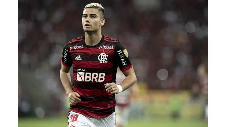 RJ - Rio de Janeiro - 24/05/2022 - COPA LIBERTADORES 2022, FLAMENGO X SPORTING CRISTAL - Andreas Pereira jogador do Flamengo durante partida contra o Sporting Cristal no estadio Maracana pelo campeonato Copa Libertadores 2022. Foto: Jorge Rodrigues/AGIF