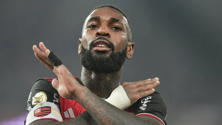 Gerson jogador do Flamengo comemora seu gol durante partida contra o Vasco no estadio Maracana pelo campeonato Brasileiro A 2024.