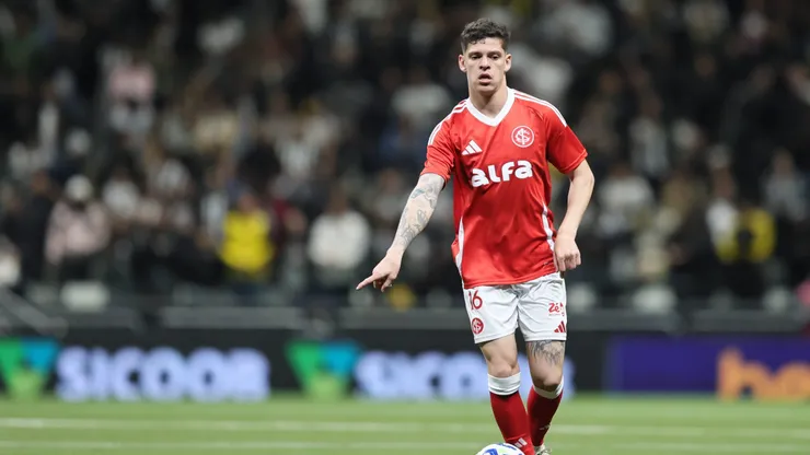 Ronaldo jogador do Atletico-MG durante partida contra o Internacional no estadio Arena MRV pelo campeonato Brasileiro A 2025.