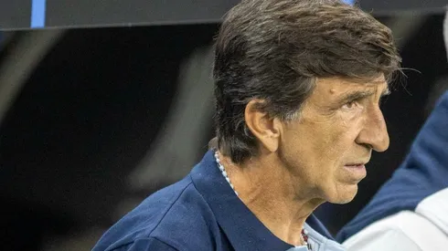 Gustavo Costas, técnico do Racing, manda recado ao Flamengo