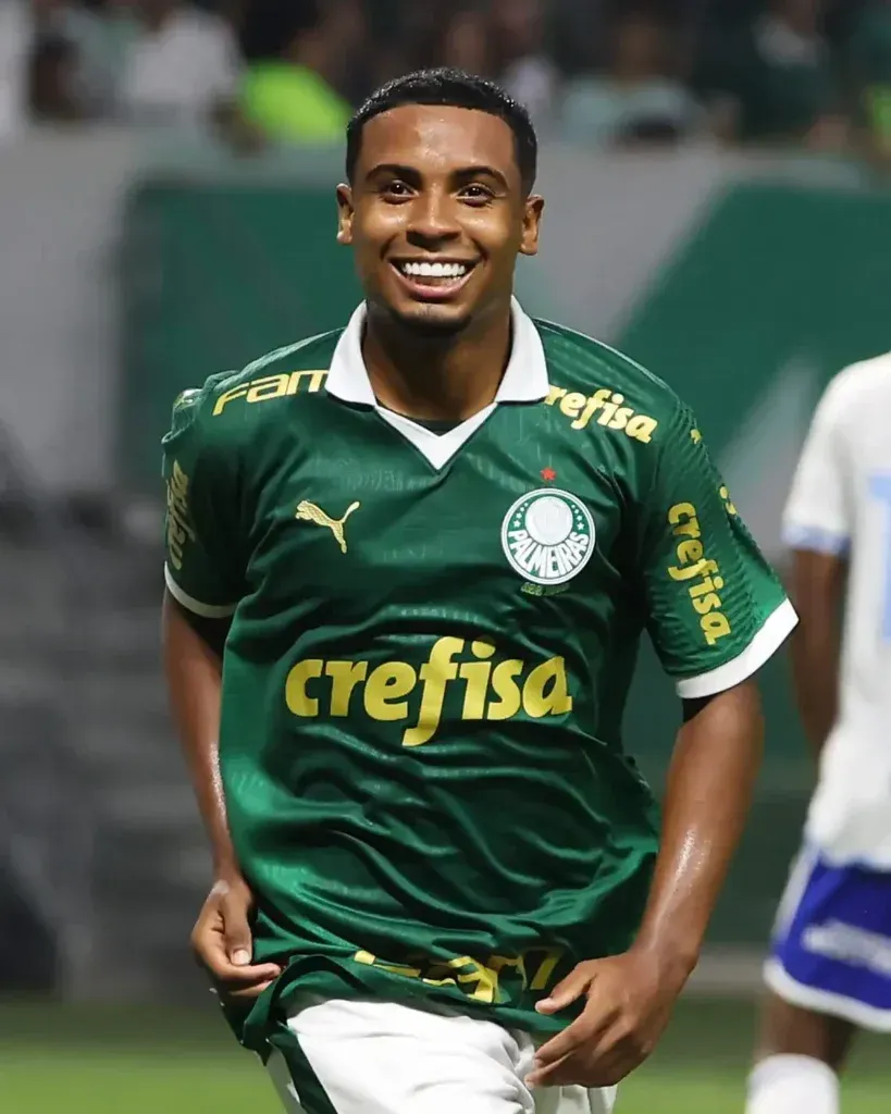 Rafael Coutinho, volante do Palmeiras, comemora gol (Imagem: Fabio Menotti/Palmeiras)