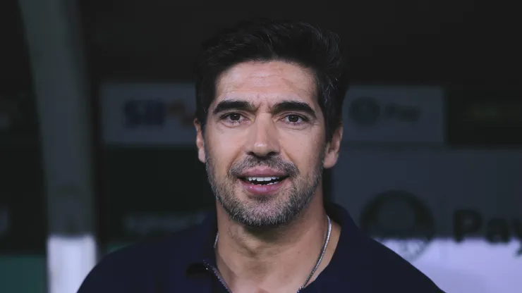 SP - SAO PAULO - 20/09/2025 - BRASILEIRO A 2025, PALMEIRAS X FORTALEZA - Abel Ferreira tecnico do Palmeiras durante partida contra o Fortaleza no estadio Arena Allianz Parque pelo campeonato Brasileiro A 2025. Foto: Ettore Chiereguini/AGIF