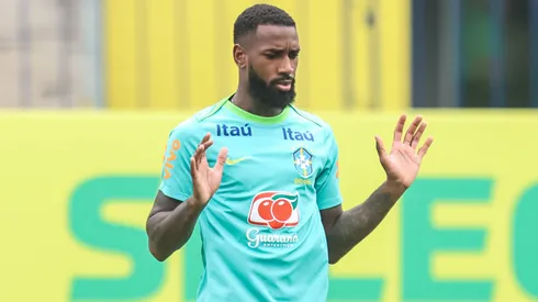 Gerson jogador do Selecao Brasileira durante treino no estadio Mangueirao.
