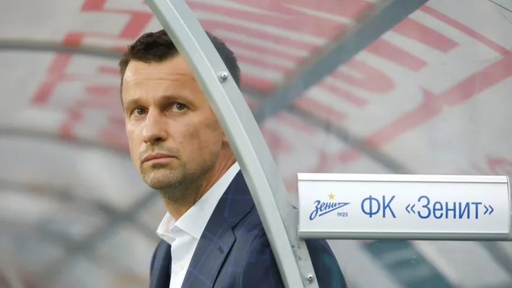 SAINT PETERSBURG, RUSSIA - MAY 12: FC Zenit Saint Petersburg head coach Sergei Semak looks on during the Russian Premier League match between FC Zenit Saint Petersburg and PFC CSKA Moscow on May 12, 2019 in Saint Petersburg, Russia. (Photo by Epsilon/Getty Images)