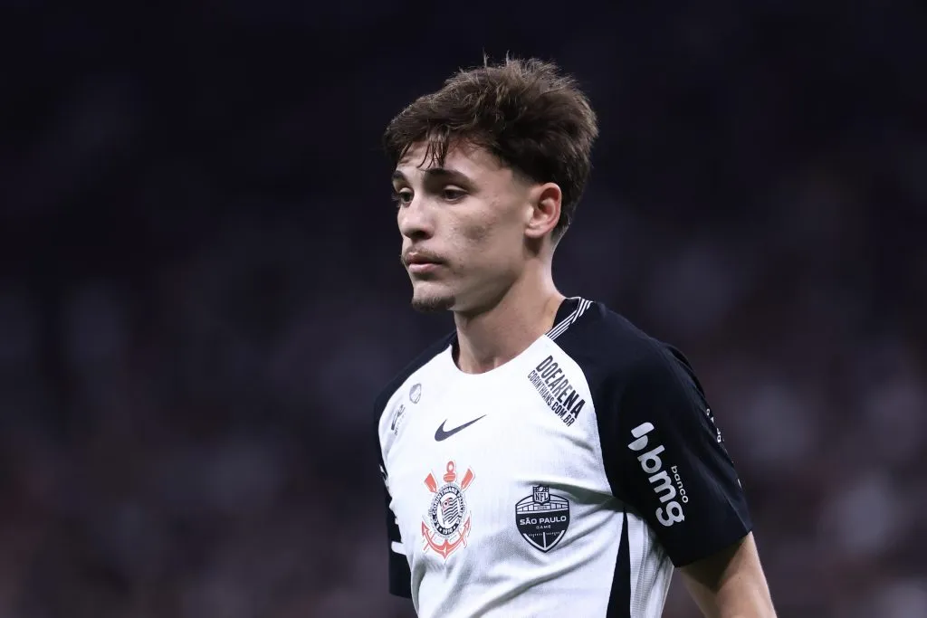 SP – SAO PAULO – 31/08/2025 – BRASILEIRO A 2025, CORINTHIANS X PALMEIRAS – Breno Bidon jogador do Corinthians durante partida contra o Palmeiras no estadio Arena Corinthians pelo campeonato Brasileiro A 2025. Foto: Marcello Zambrana/AGIF