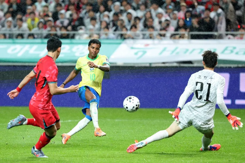 Rodrygo volta a marcar em partida diante da Coréia do Sul. (Photo by Chung Sung-Jun/Getty Images)
