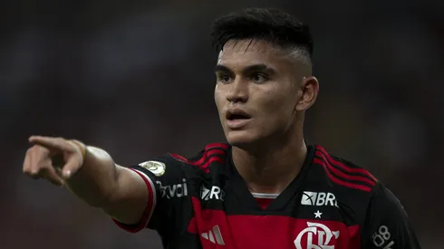 Alcaraz teve uma curta passagem no Flamengo