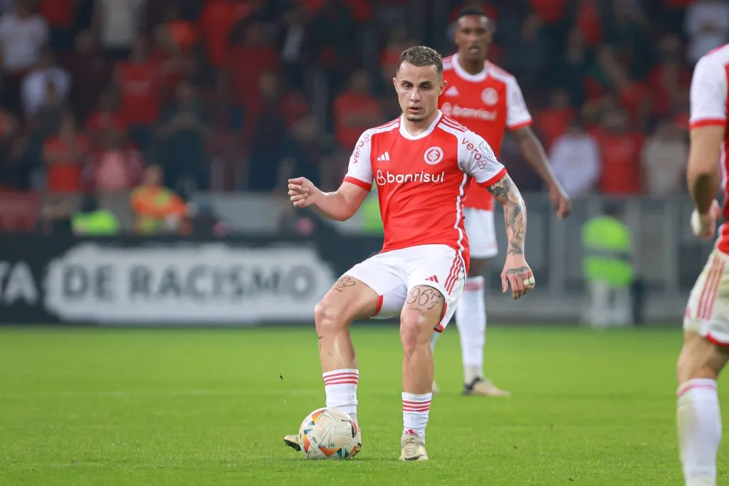 Bruno Gomes ficou quase um ano afastado do Internacional por lesão grave. Foto: Maxi Franzoi/AGIF