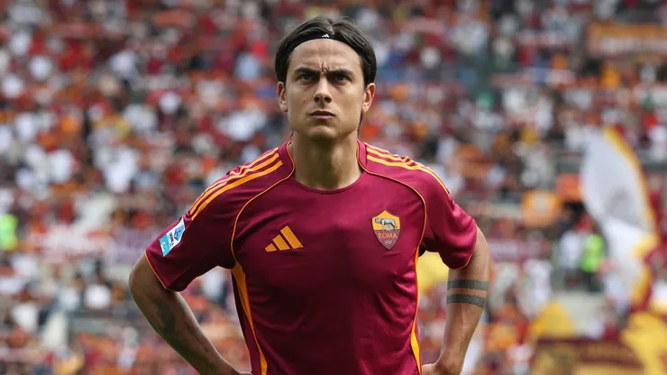 ROME, ITALY - SEPTEMBER 14: Paulo Dybala of AS Roma looks on during the Serie A match between AS Roma and Torino FC at Stadio Olimpico on September 14, 2025 in Rome, Italy. (Photo by Paolo Bruno/Getty Images)