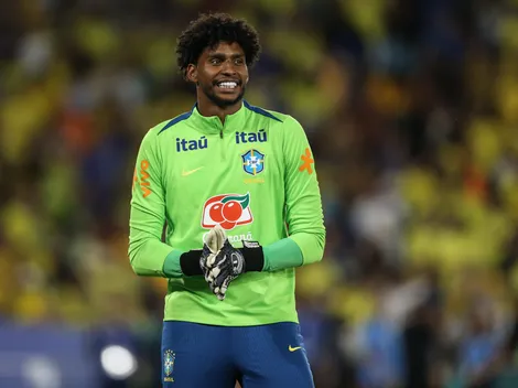 Torcida do Corinthians escolhe Felipe Longo como substituto de Hugo contra o Santos