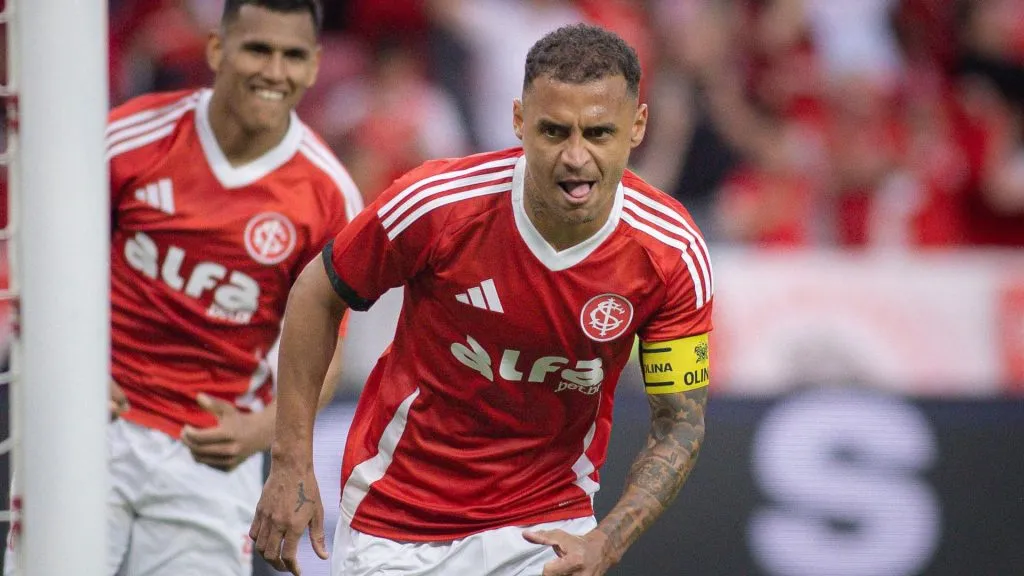 Alan Patrick é destaque no Internacional