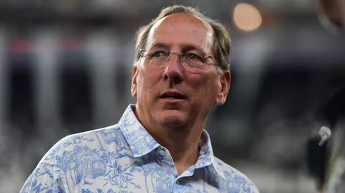 RJ – RIO DE JANEIRO – 26/07/2025 – BRASILEIRO A 2025, BOTAFOGO X CORINTHIANS – John Textor CEO do Botafogo durante partida contra o Corinthians no estadio Engenhao pelo campeonato Brasileiro A 2025. Foto: Thiago Ribeiro/AGIF