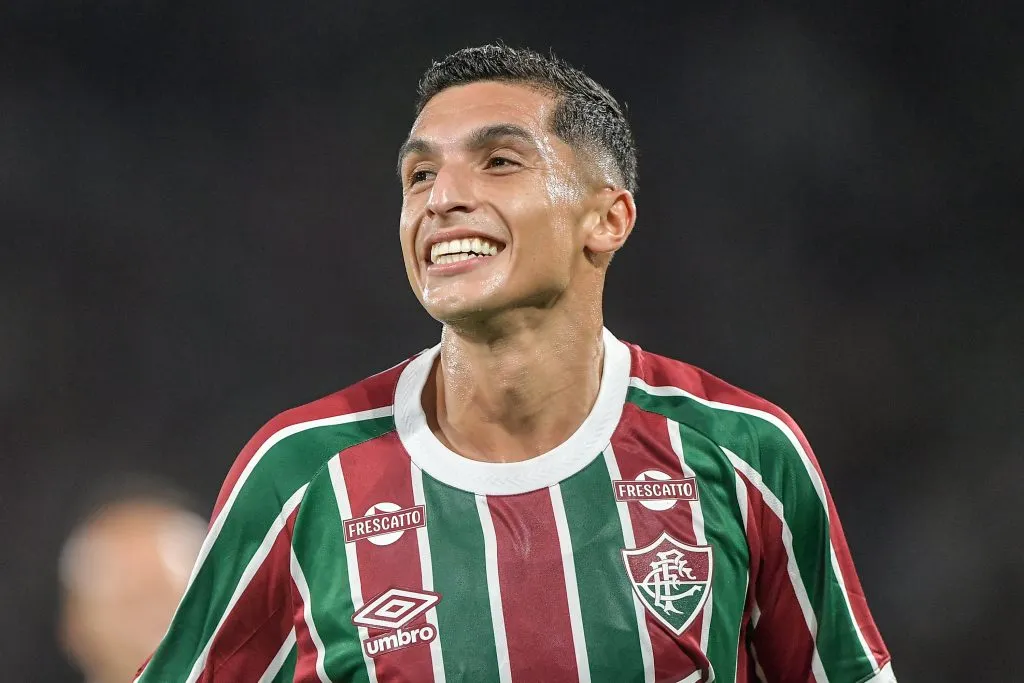 Kevin Serna em campo pelo Fluminense. Foto: Thiago Ribeiro/AGIF